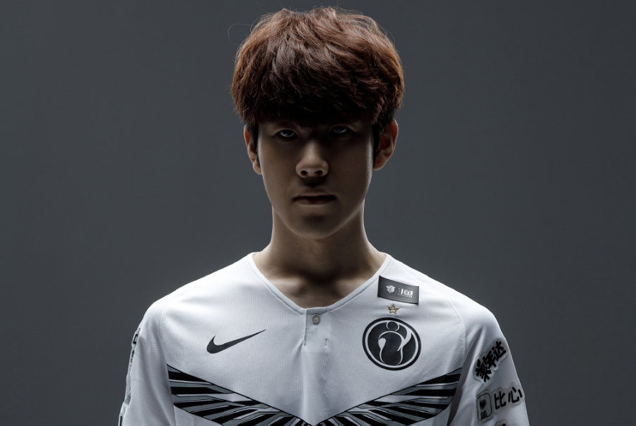 英雄联盟S赛8强抽签结果与赛程，猪狗内战，你绷得住吗？