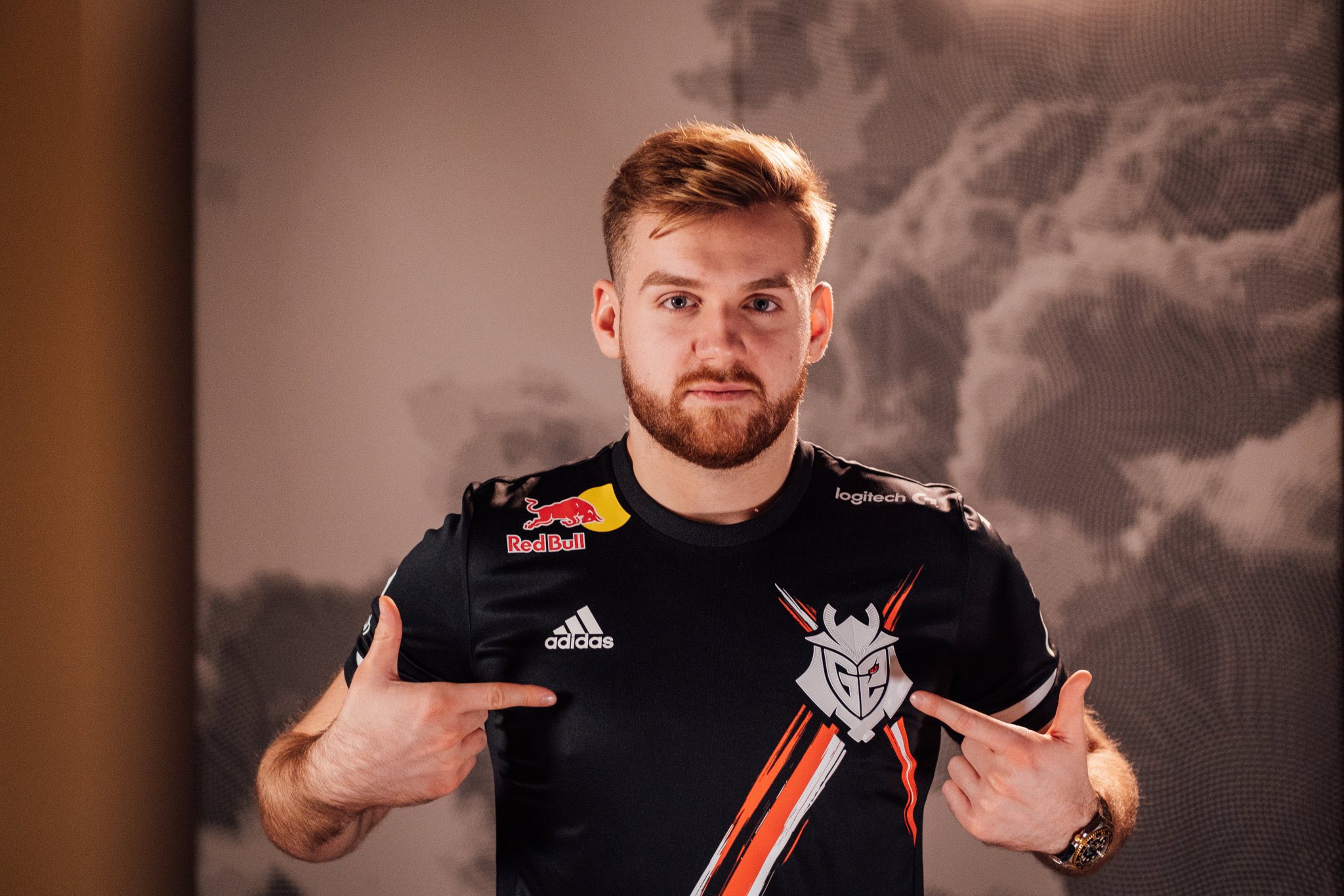 LGD群访 Envyy：（能赢）在优势的时候打的更积极是重要原因